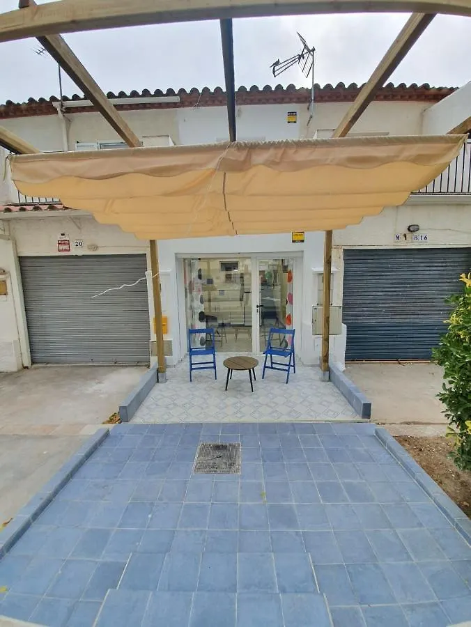 Holiday home La Maisonnette Bleue Empuriabrava Spain